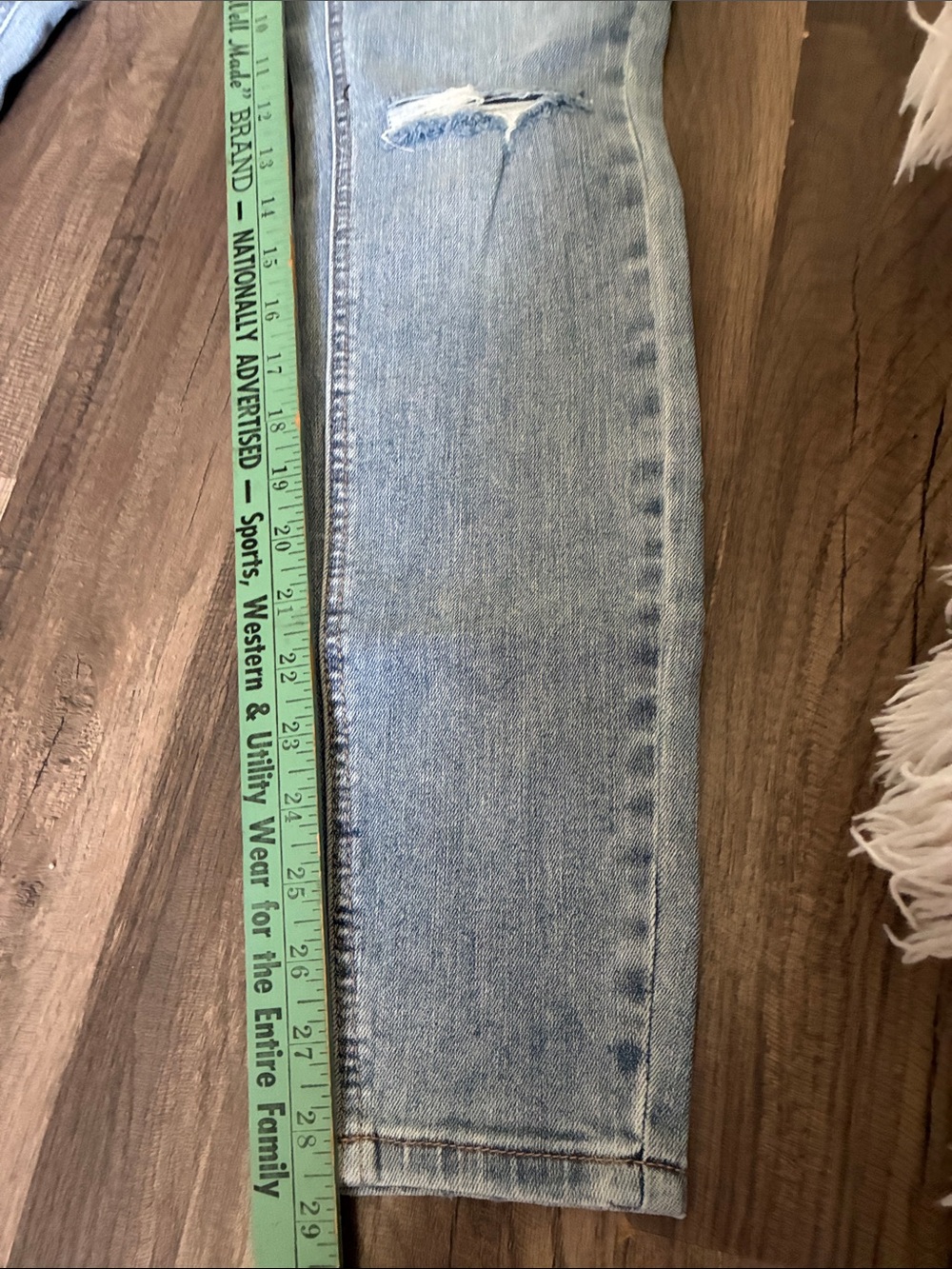 Judy Blue Light Wash Mid-Rise Destroyed Skinny Jeans- NWT- Size 5/27 - Picture 13 of 15